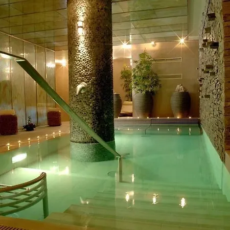 Imperial 4*