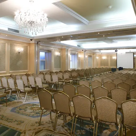 Imperial فندق 4*