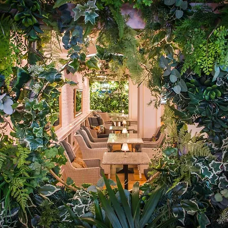 インペリアル シティ ホテル