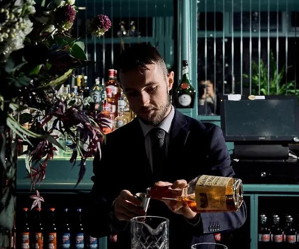 インペリアル シティ ホテル